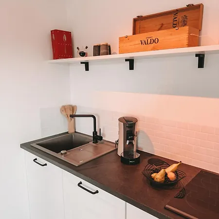 Idyllisches Mit Exklusivem Whirlpool Apartament