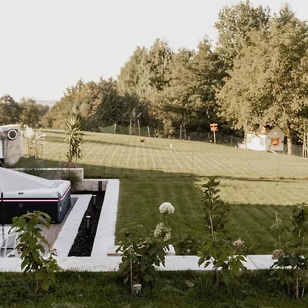 Idyllisches Mit Exklusivem Whirlpool Апартаменты Steinhoring