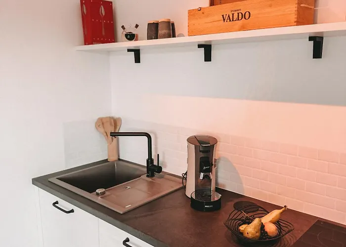 Idyllisches Mit Exklusivem Whirlpool Apartment